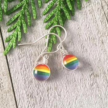 1 чифт стъклени обици с произведения на флага Rainbow Pride, сребърни ЛГБТ-аксесоари за необичайни подаръци и тържества