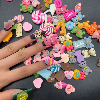 Продажба на едро на Цветни Акрилни окачване за дизайн на ноктите от смола, 3D Аксесоари Kawaii, декорации за нокти, Мультяшные Кристали, Маникюр с мече от бонбони